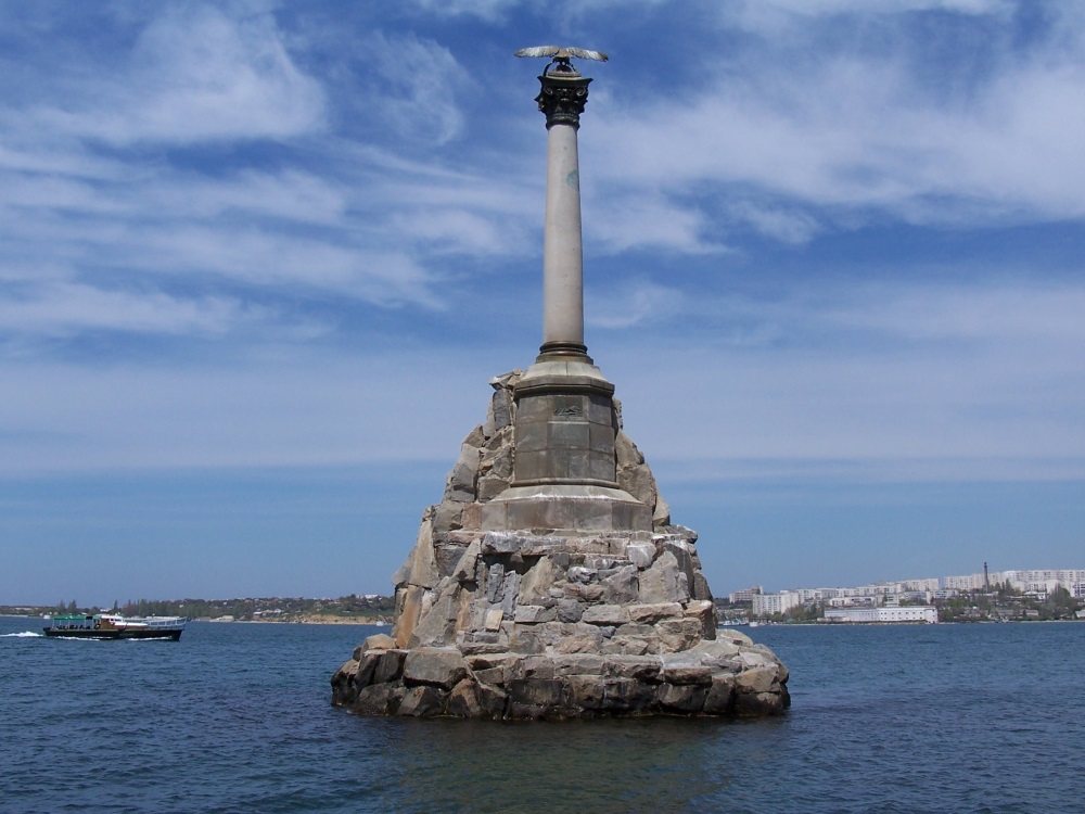 Фото крымского маяка